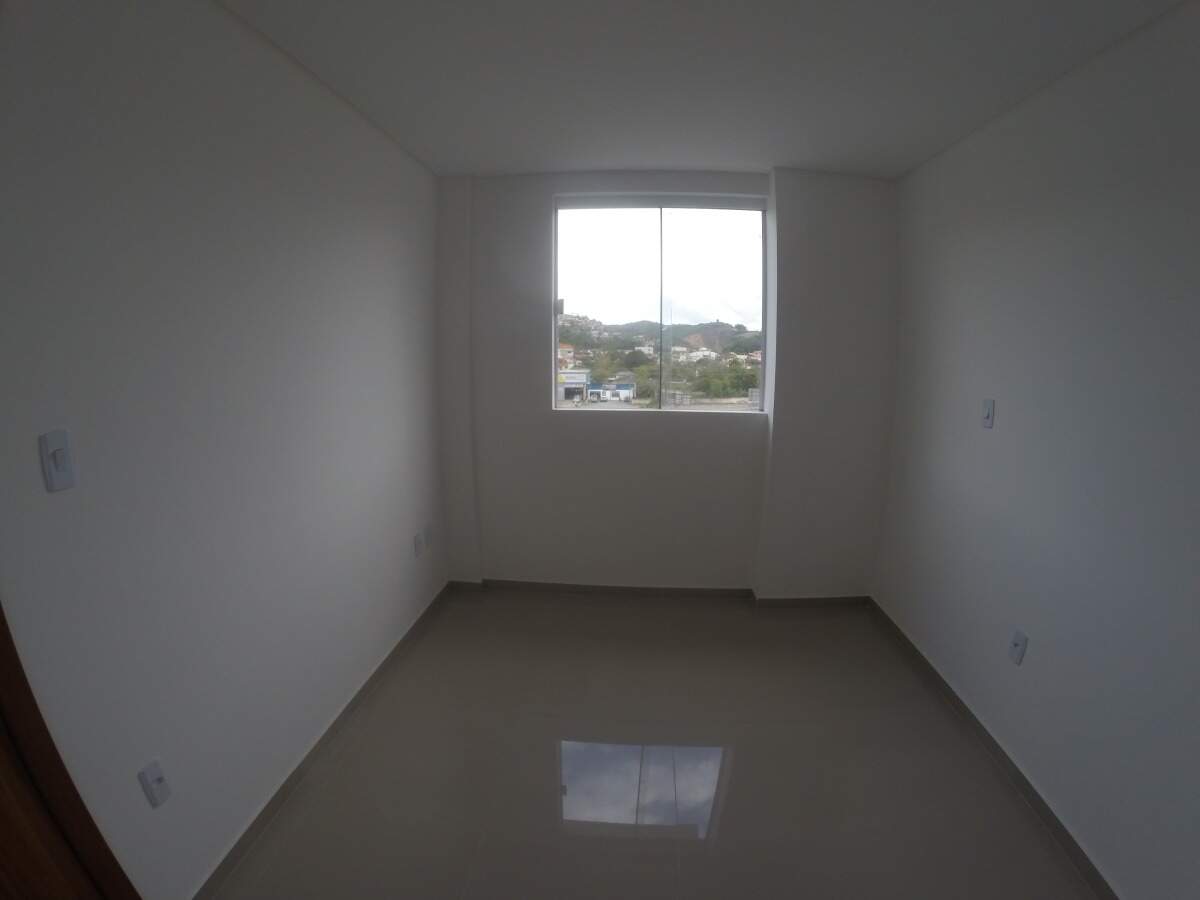 Apartamento para aluguel no bairro Santa Terezinha: 