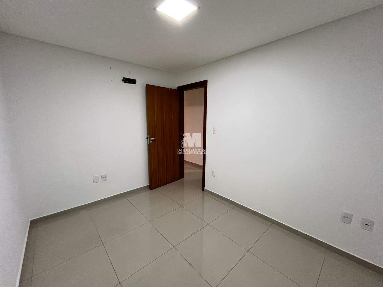 Apartamento para aluguel no bairro Santa Terezinha: