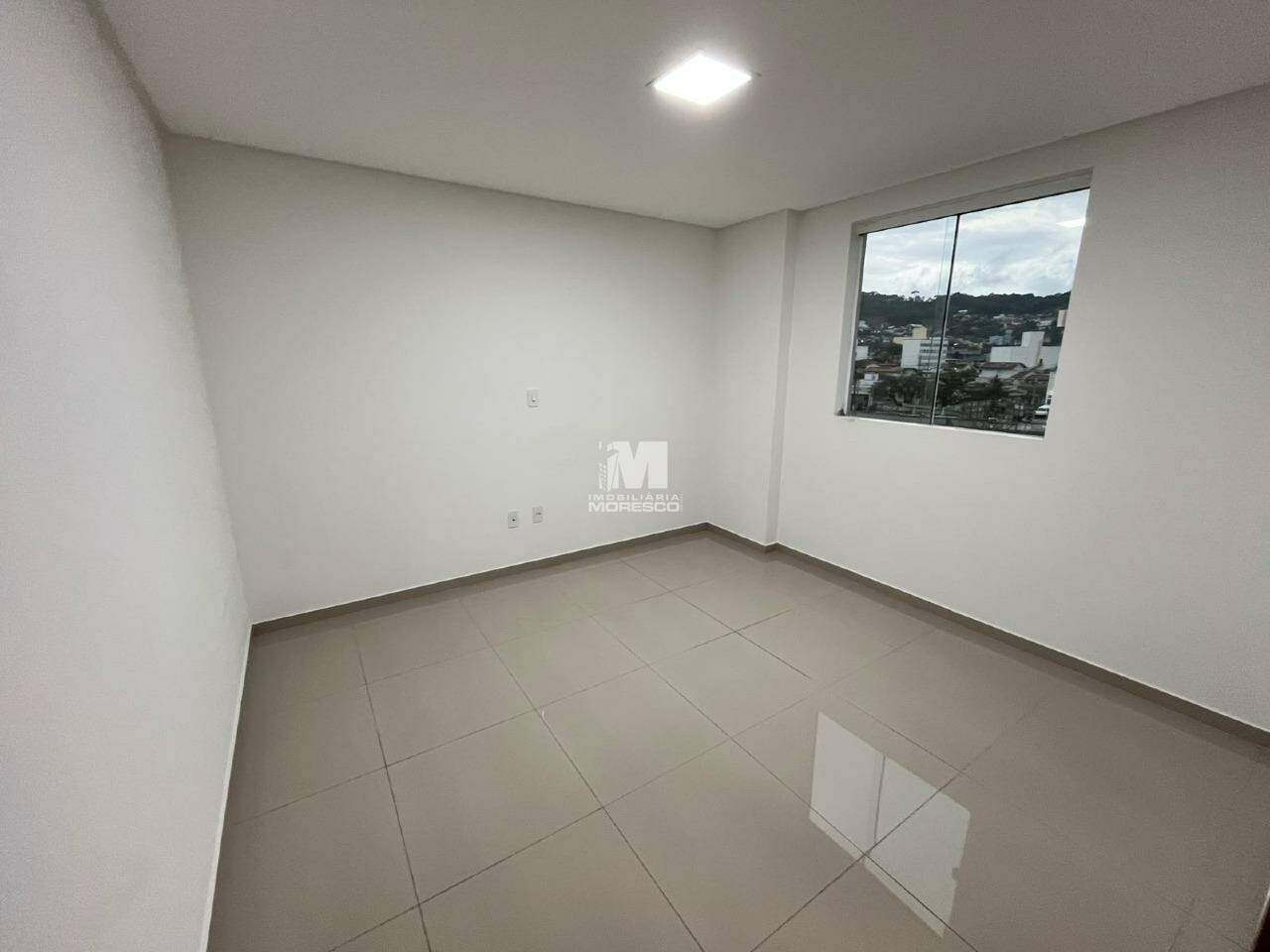 Apartamento para aluguel no bairro Santa Terezinha: