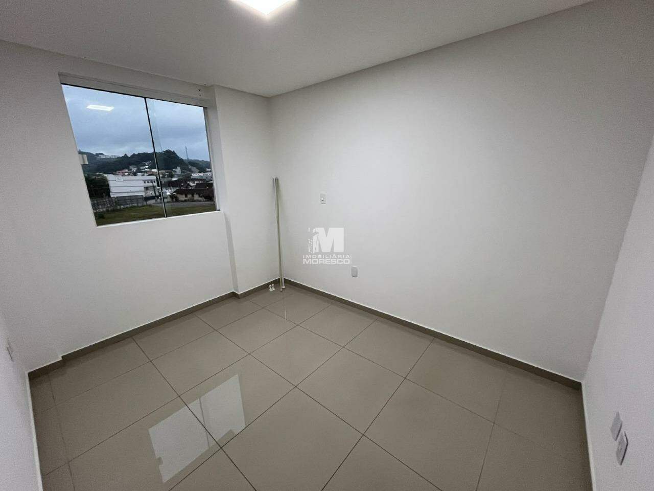 Apartamento para aluguel no bairro Santa Terezinha: