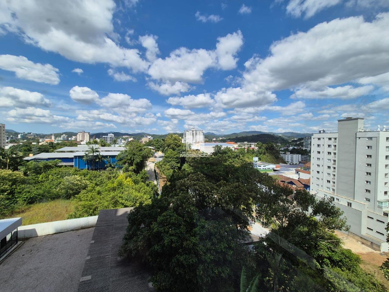Apartamento à venda no bairro Centro: 