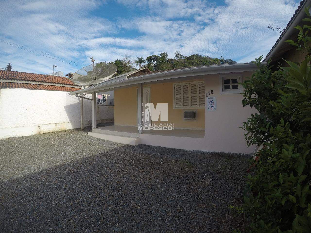 Casa para aluguel no bairro Águas Claras: 