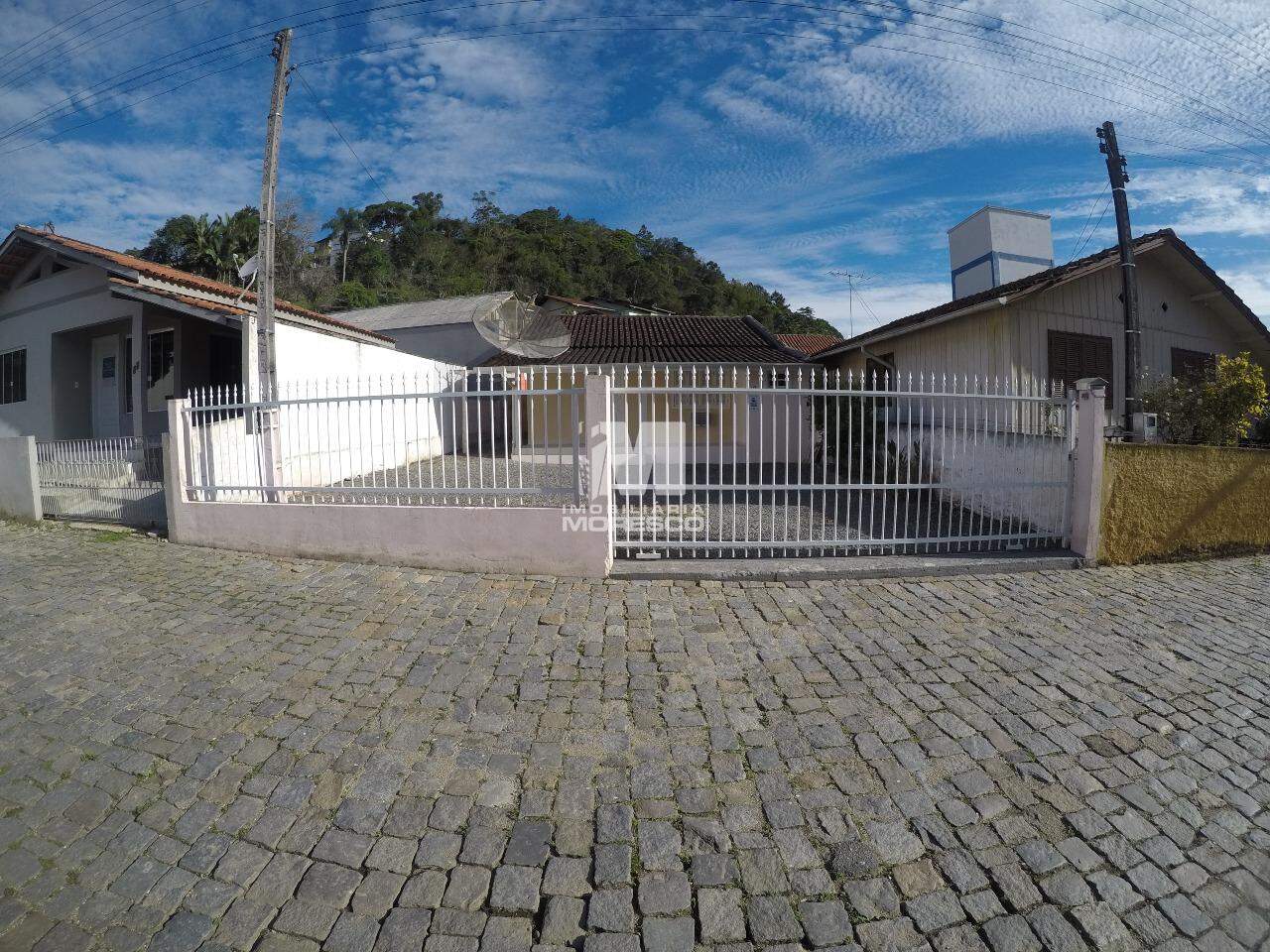 Casa para aluguel no bairro Águas Claras: 