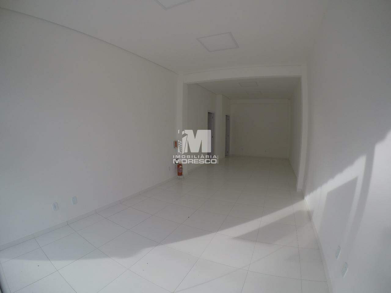 Sala Comercial de 50m² no bairro Centro, em Guabiruba | Eu Corretor