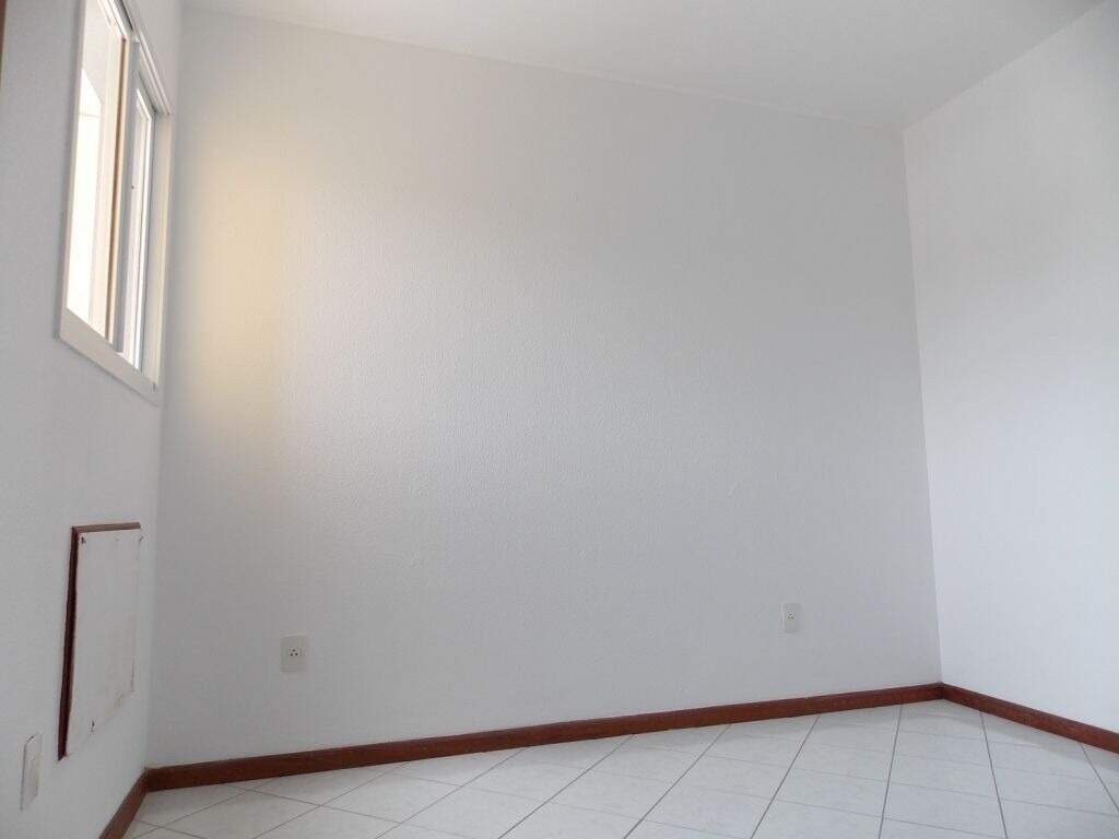 Apartamento para aluguel no bairro Centro: 