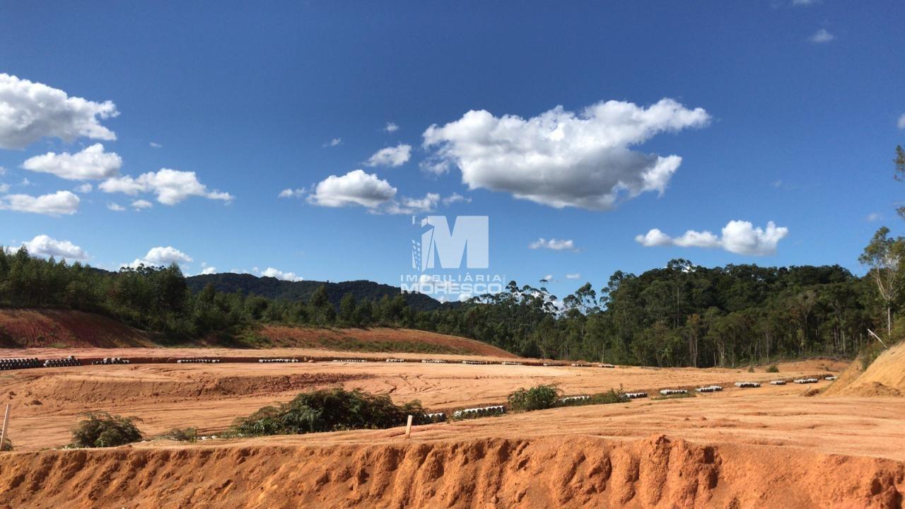 Terreno à venda no bairro Dom Joaquim: Fotos tirada Maio/2020