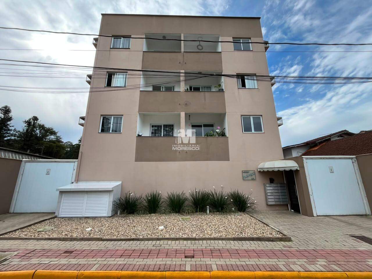 Apartamento para aluguel no bairro Centro: 