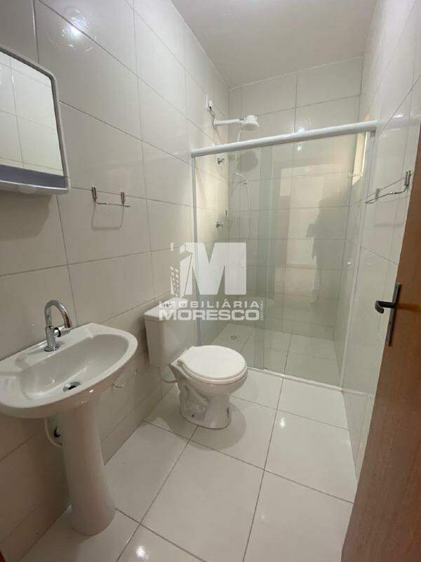Casa para aluguel no bairro Cedrinho: 