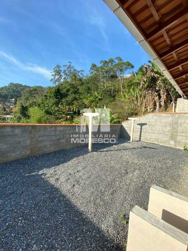 Casa para aluguel no bairro Cedrinho: 