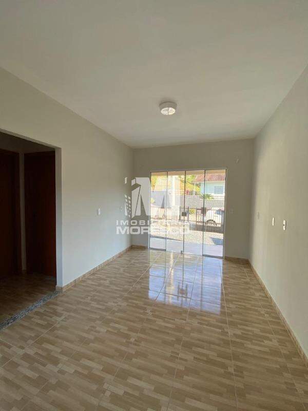 Casa para aluguel no bairro Cedrinho: 