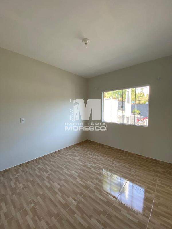 Casa para aluguel no bairro Cedrinho: 