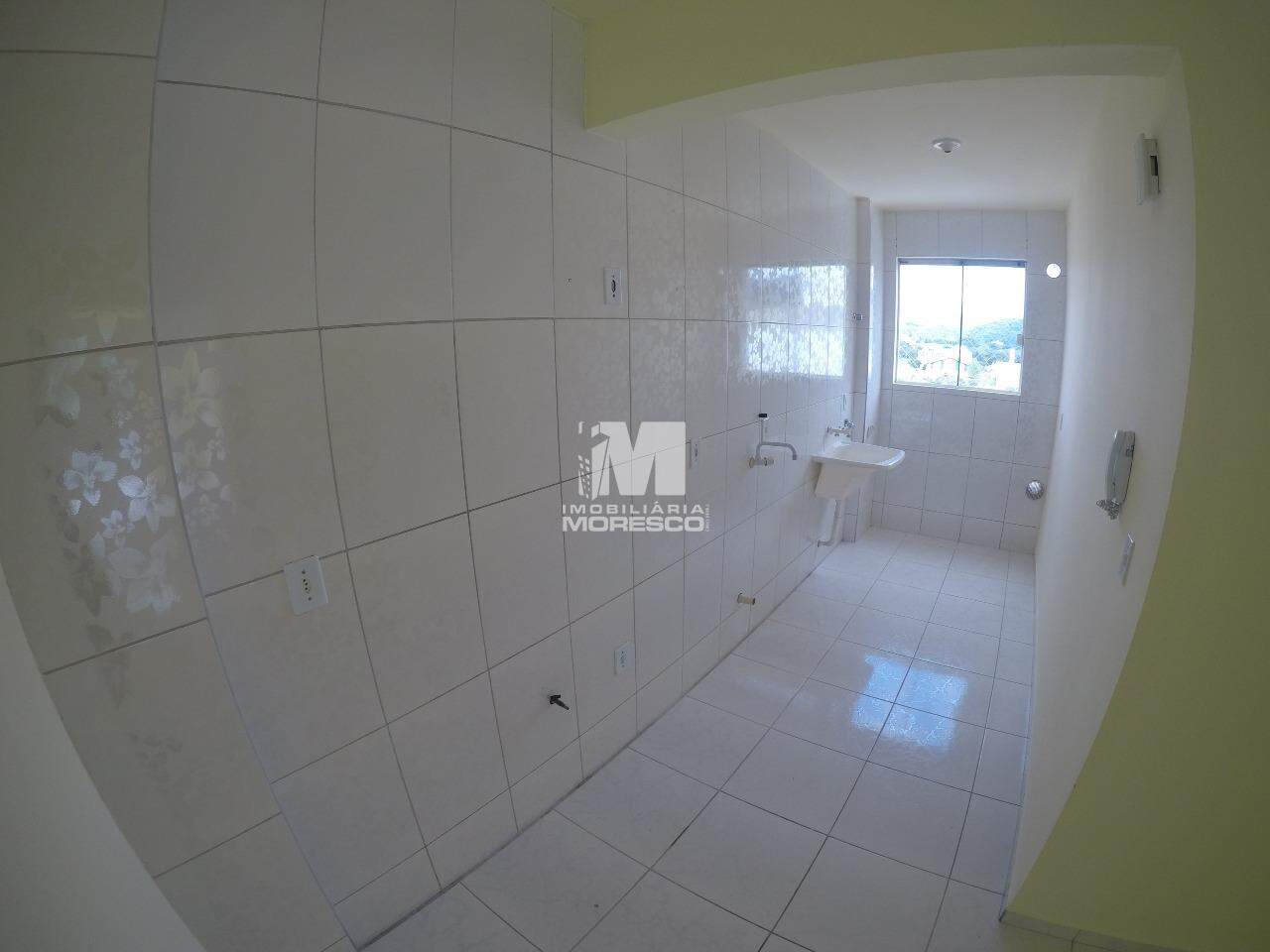 Apartamento para aluguel no bairro Centro: 