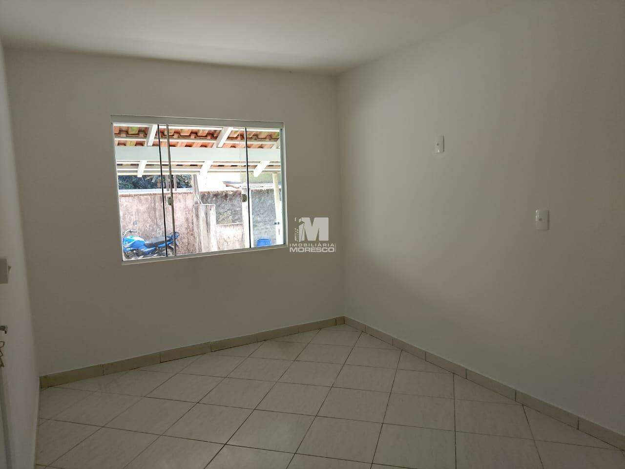 Casa para aluguel no bairro Primeiro de Maio: 