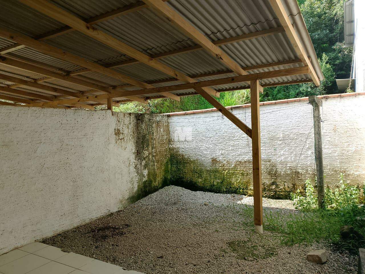 Casa para aluguel no bairro Primeiro de Maio: 