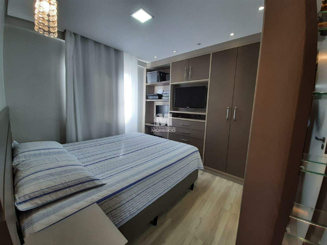 Apartamento à venda no bairro Santa Terezinha: 