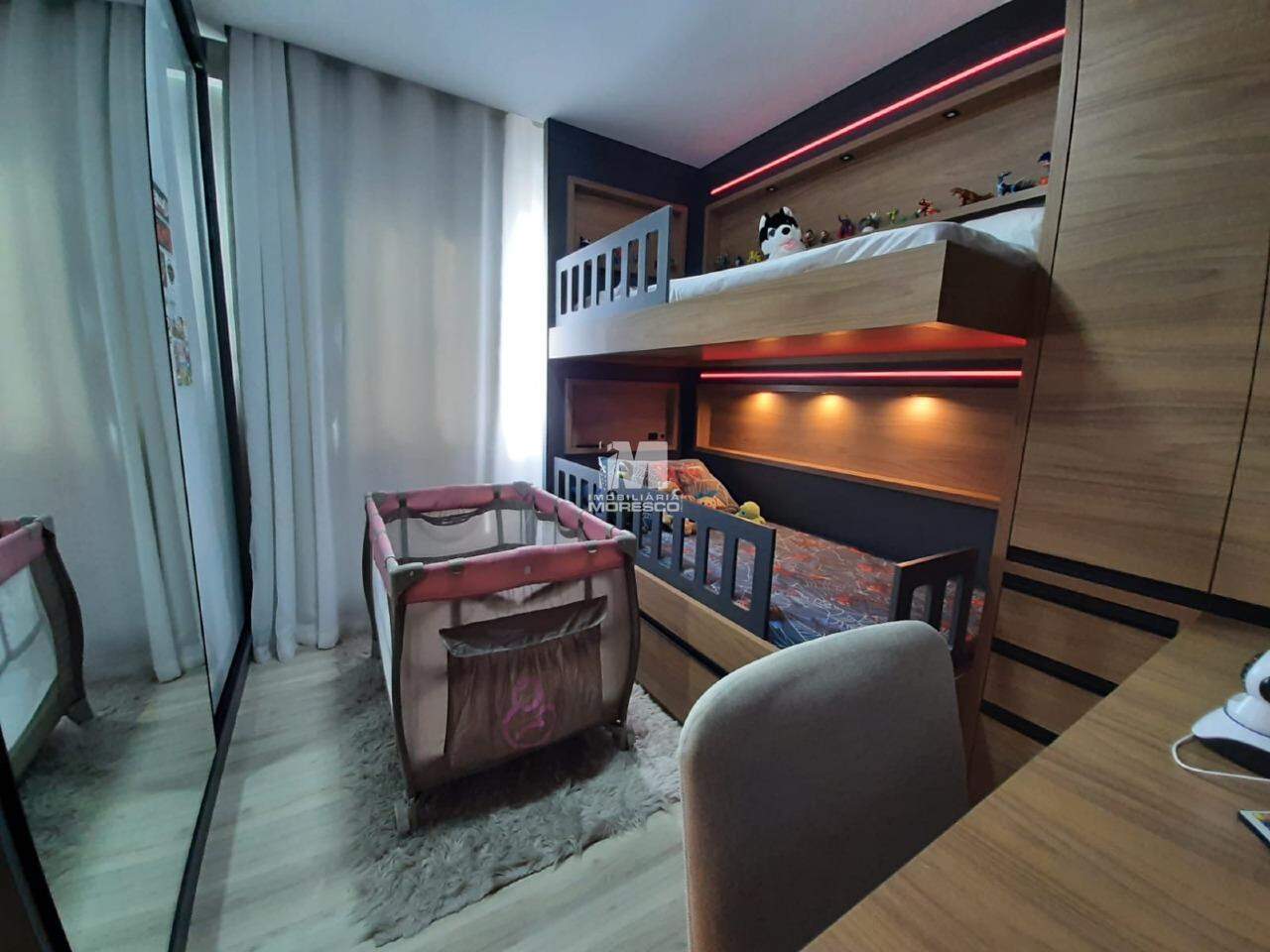 Apartamento à venda no bairro Santa Terezinha: 