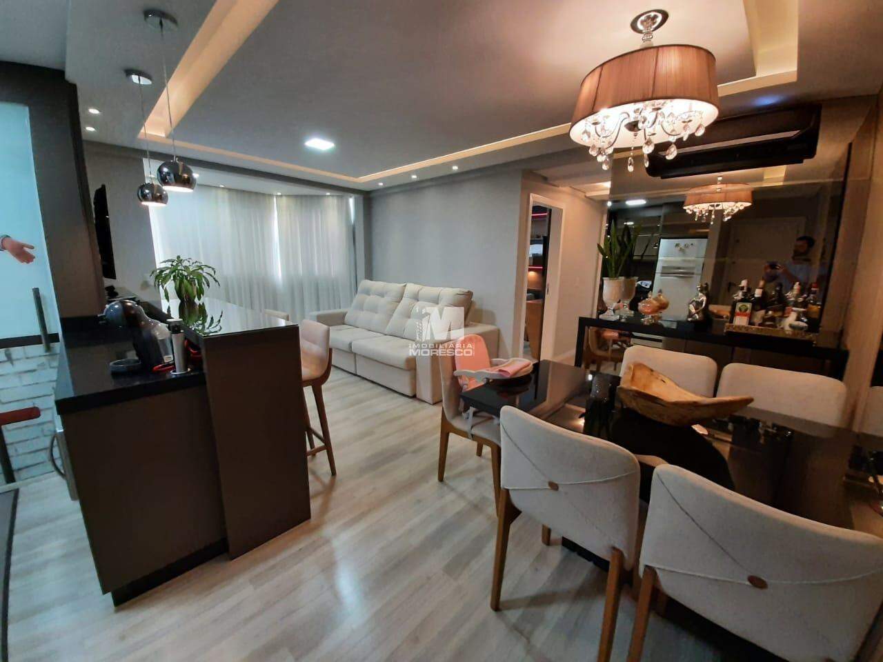 Apartamento à venda no bairro Santa Terezinha: 