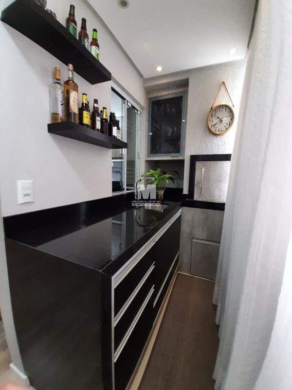 Apartamento à venda no bairro Santa Terezinha: 