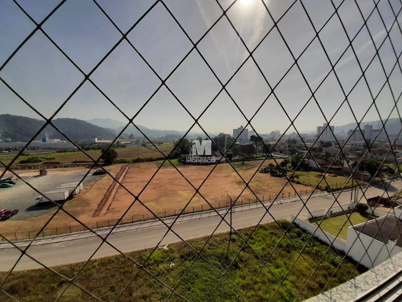 Apartamento à venda no bairro Santa Terezinha: 