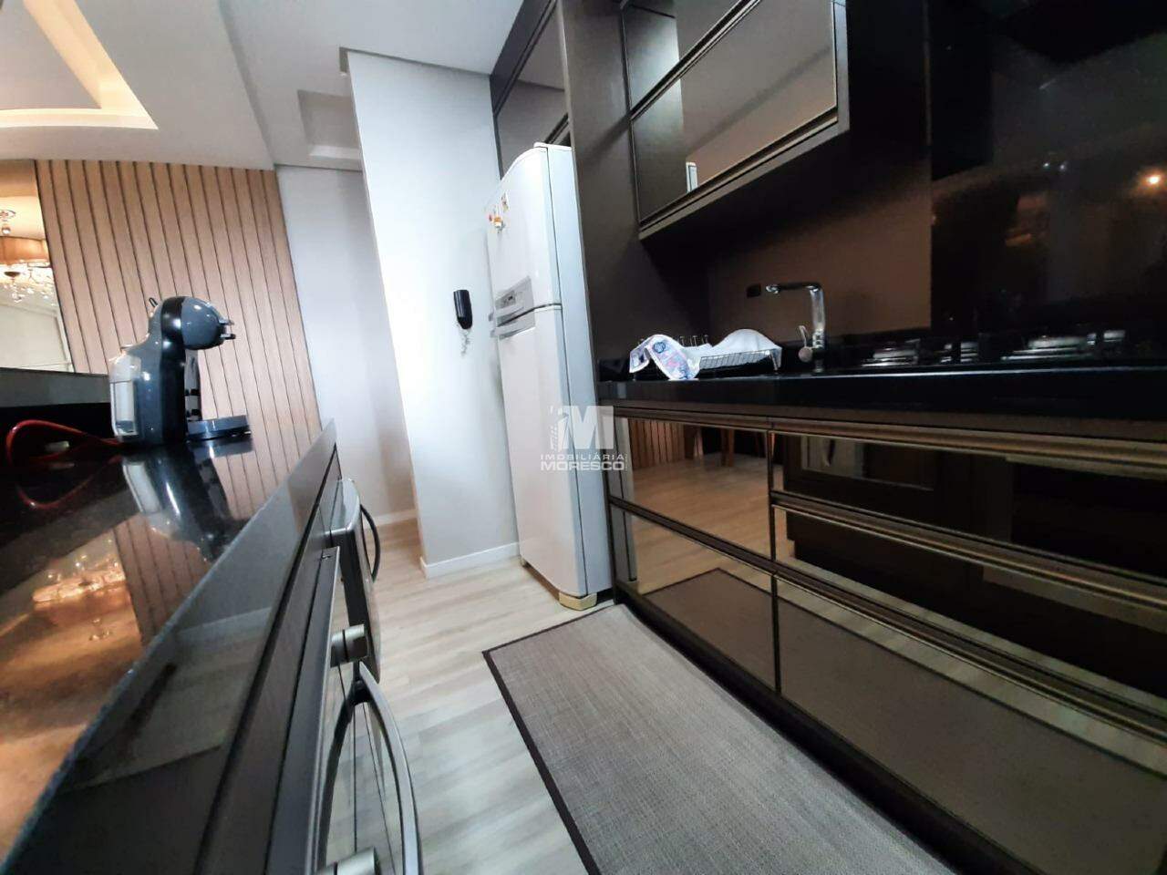 Apartamento à venda no bairro Santa Terezinha: 