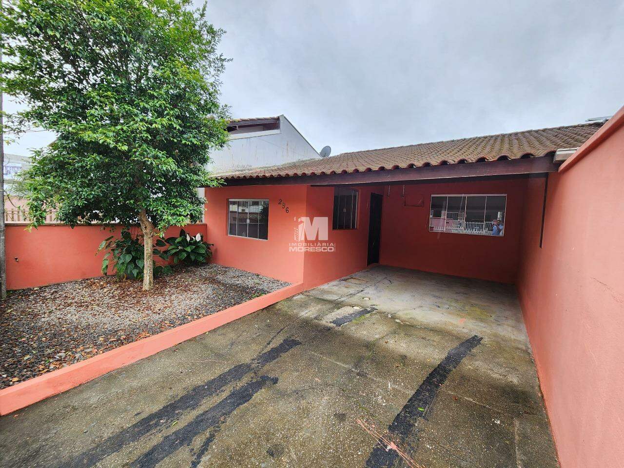 Casa para aluguel no bairro Dom Joaquim: 
