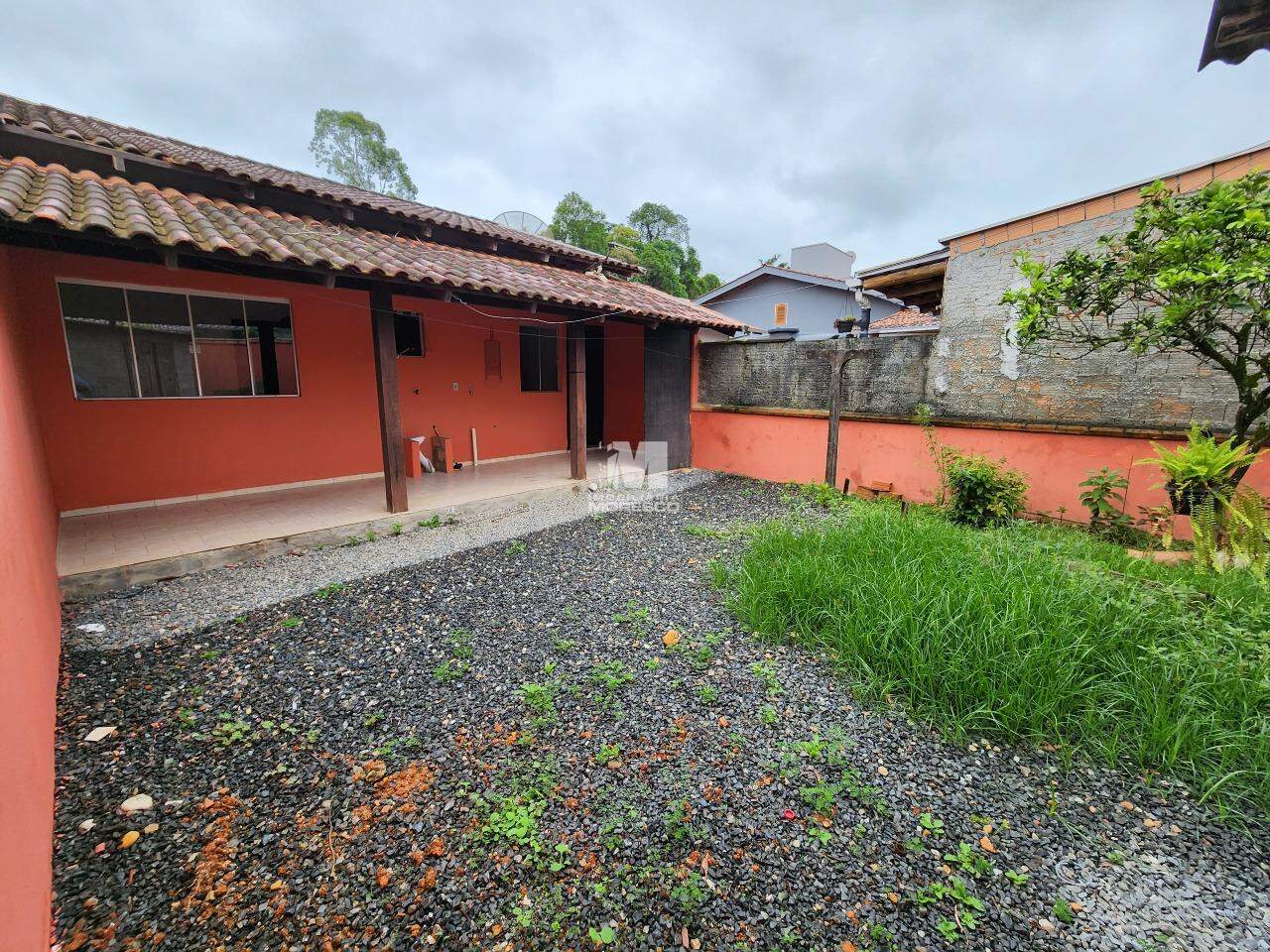 Casa para aluguel no bairro Dom Joaquim: 