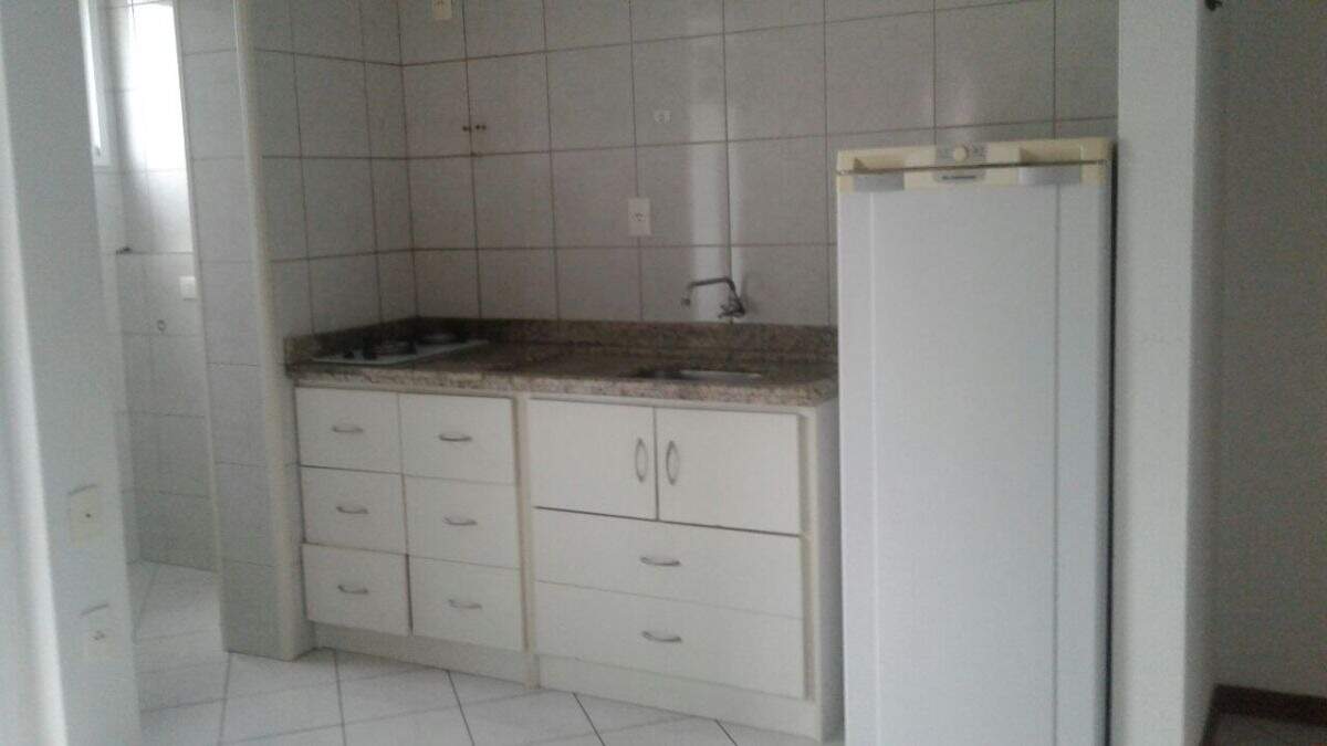 Kitnet para aluguel no bairro Centro: