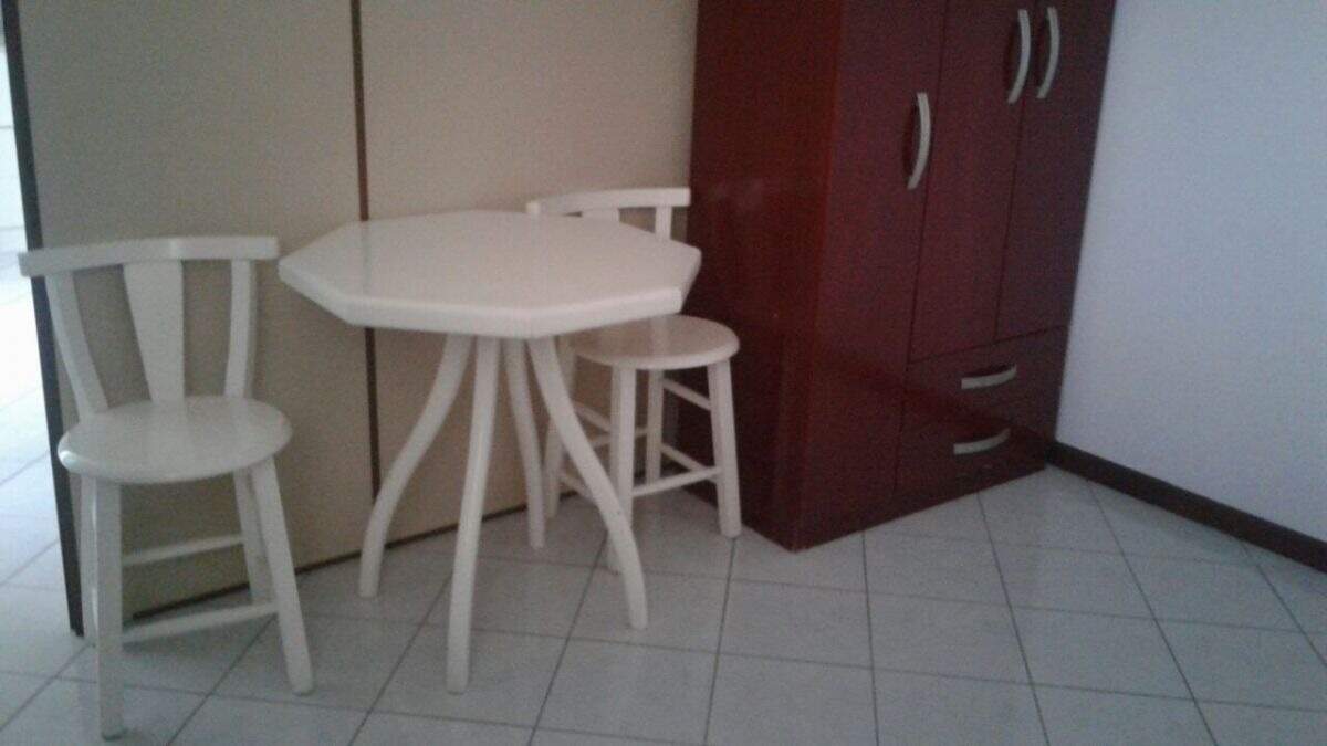 Kitnet para aluguel no bairro Centro: