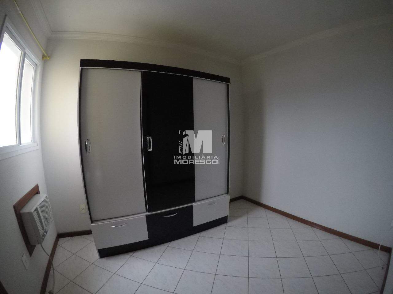 Kitnet para aluguel no bairro Centro: 
