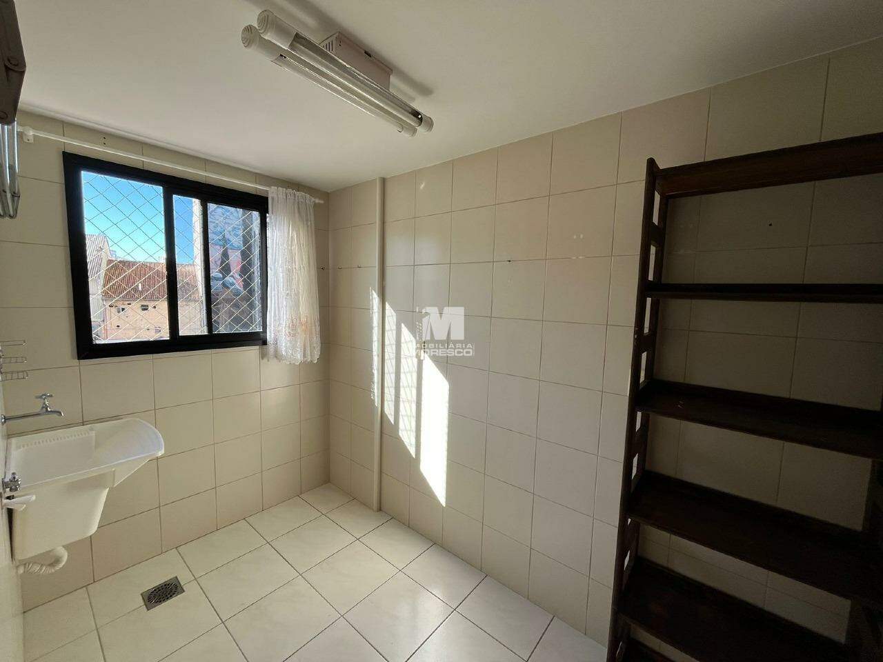 Apartamento à venda no bairro Centro: 