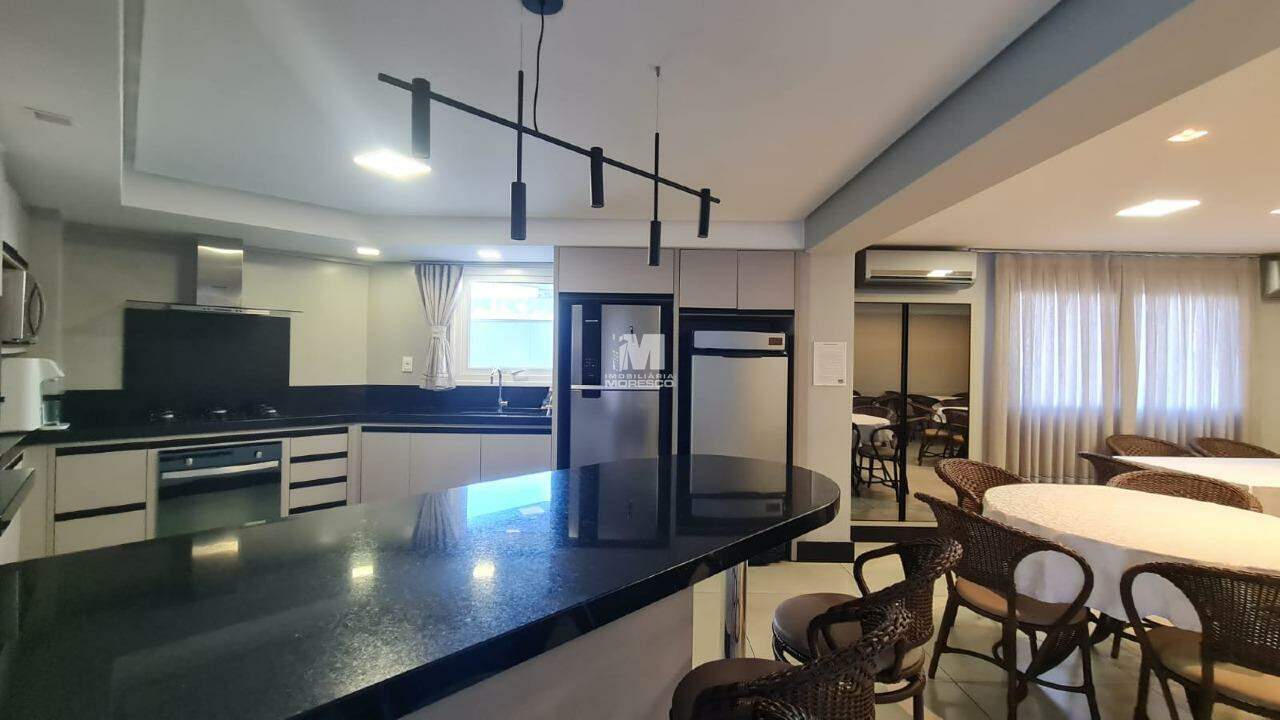 Apartamento à venda no bairro Centro: 