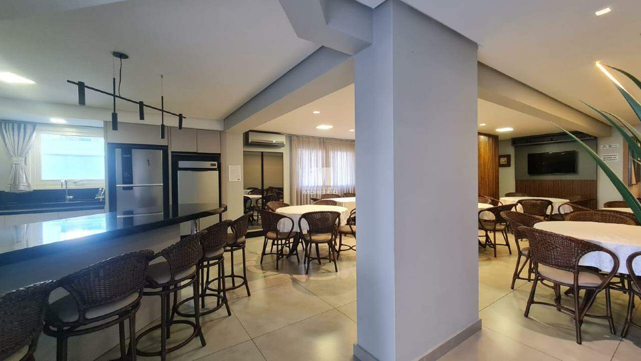 Apartamento à venda no bairro Centro: 