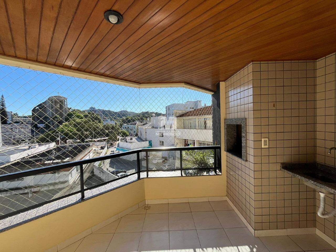 Apartamento à venda no bairro Centro: 
