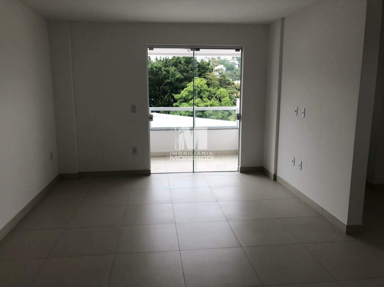 Apartamento à venda no bairro Centro II: