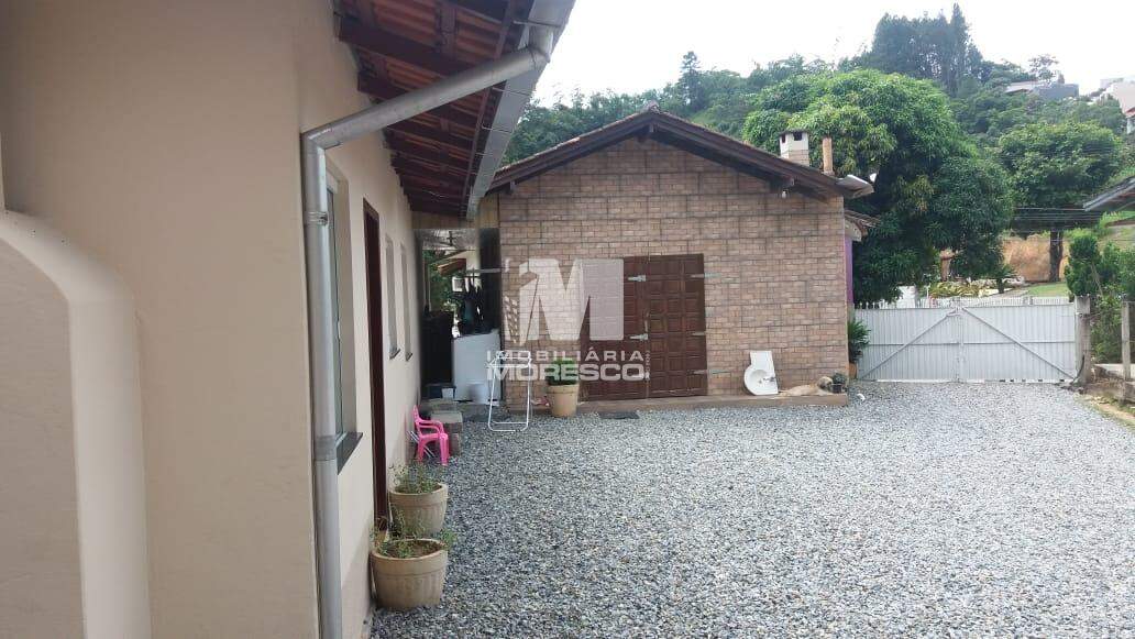 Casa à venda no bairro Primeiro de Maio: 