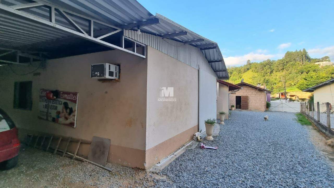 Casa à venda no bairro Primeiro de Maio: 