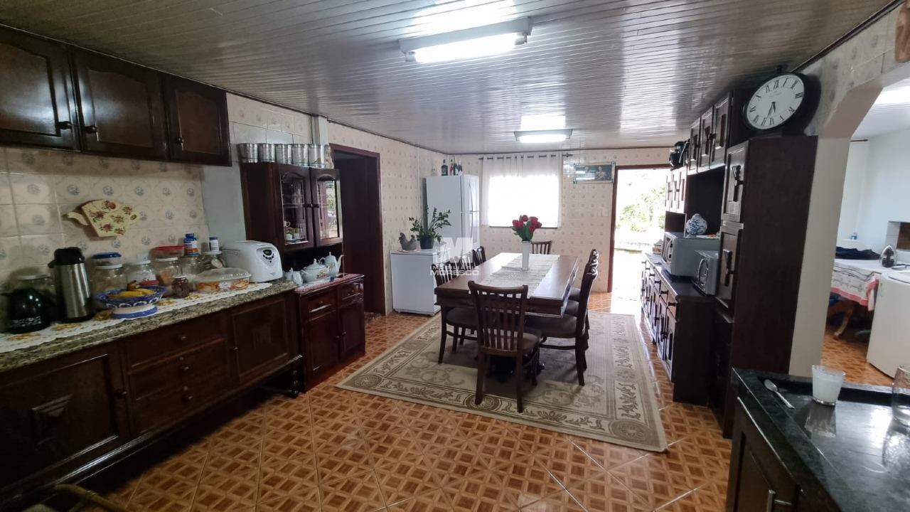 Casa à venda no bairro Primeiro de Maio: 