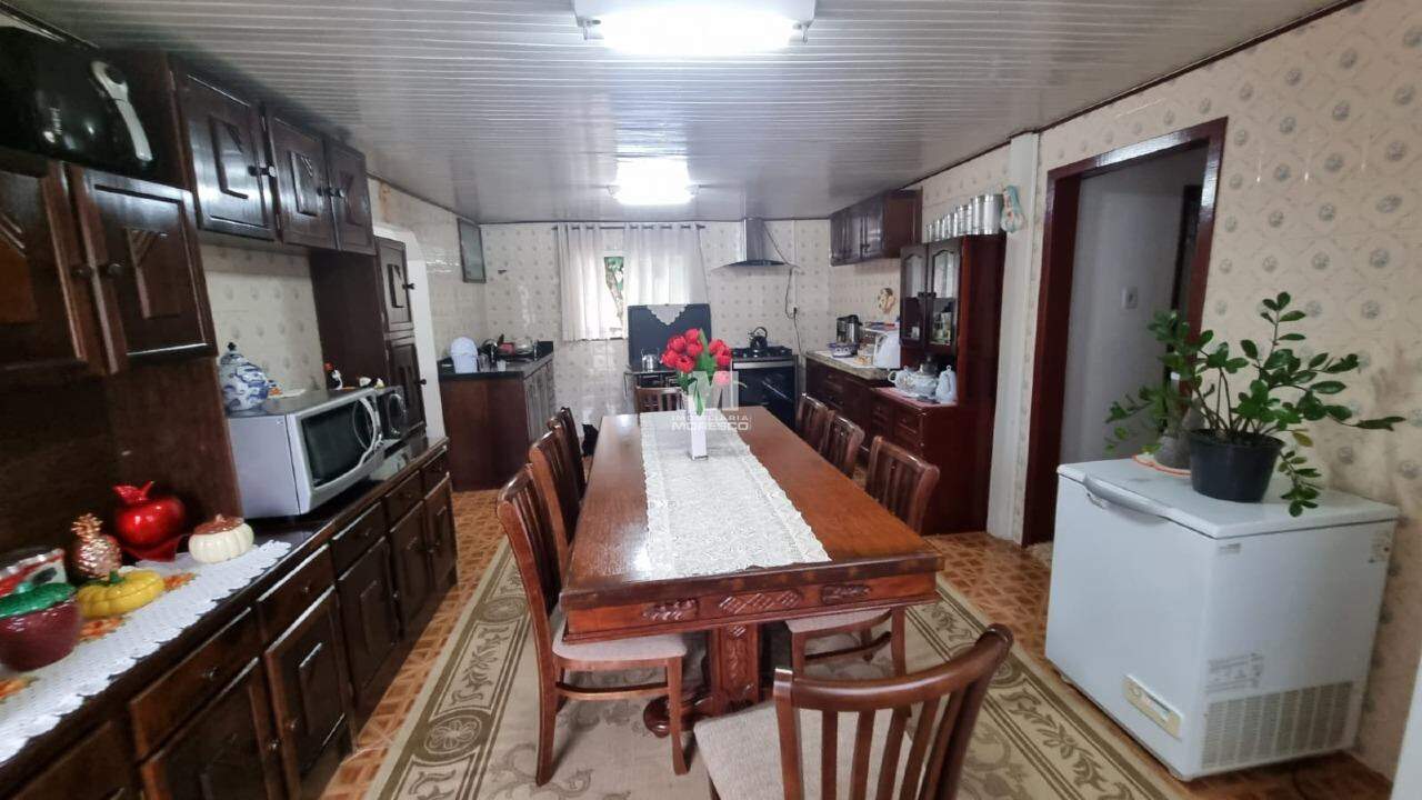 Casa à venda no bairro Primeiro de Maio: 