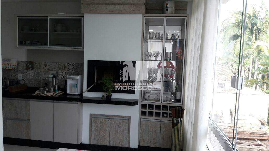 Casa à venda no bairro Centro: