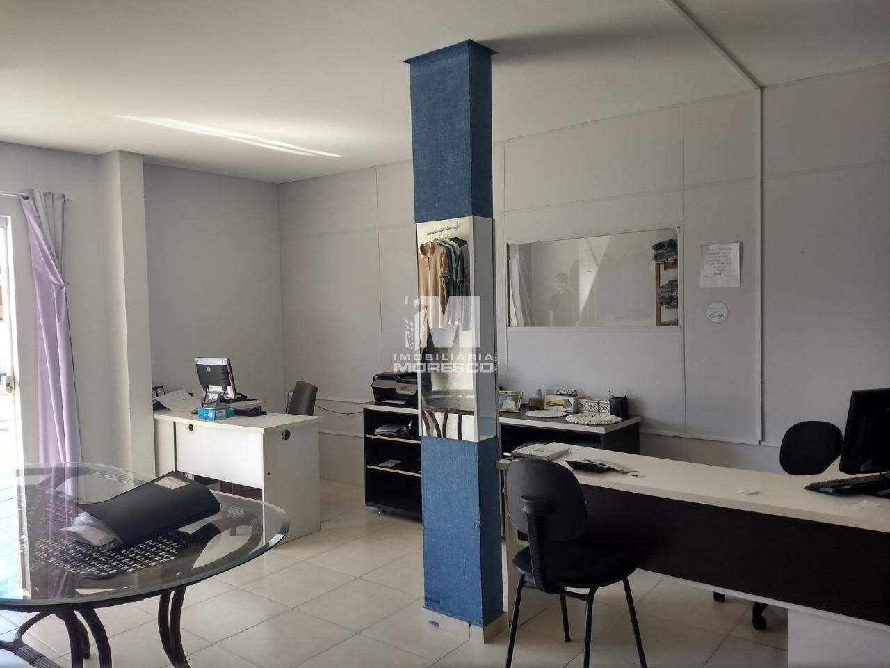 Casa à venda no bairro Centro: