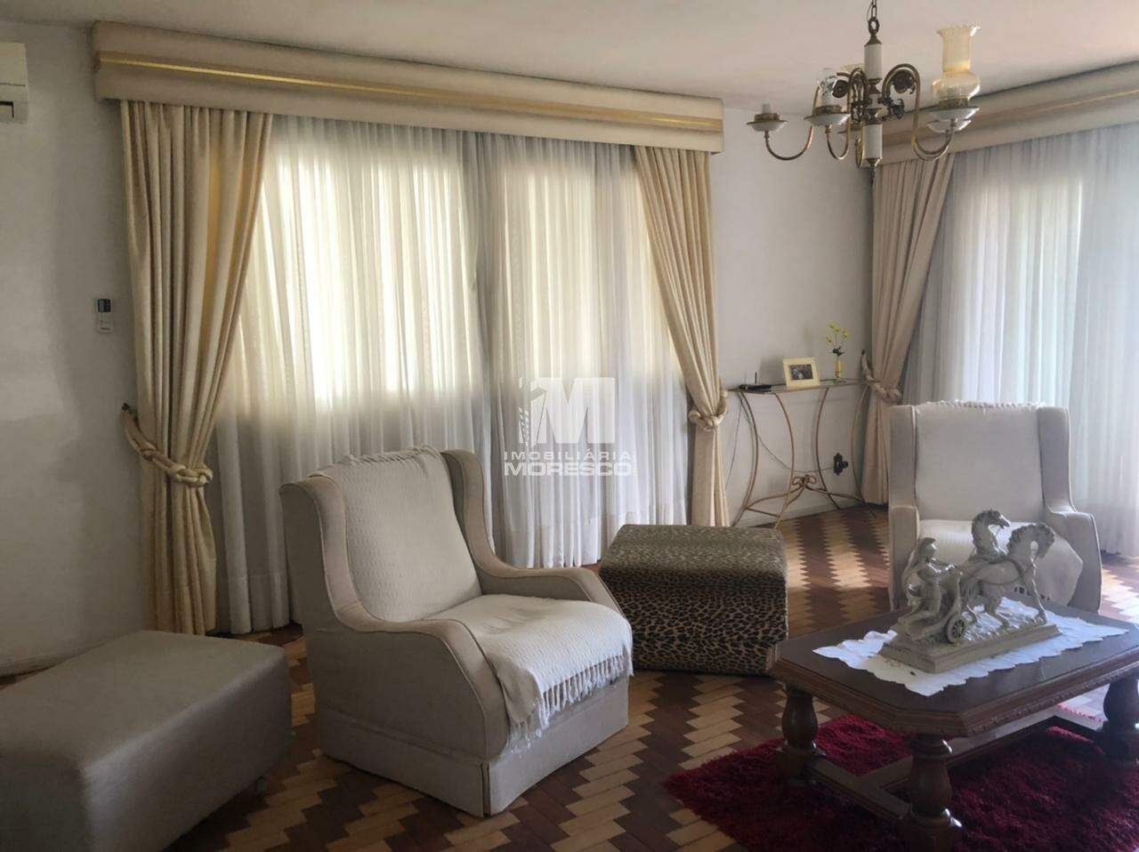 Casa à venda no bairro Jardim Maluche: 