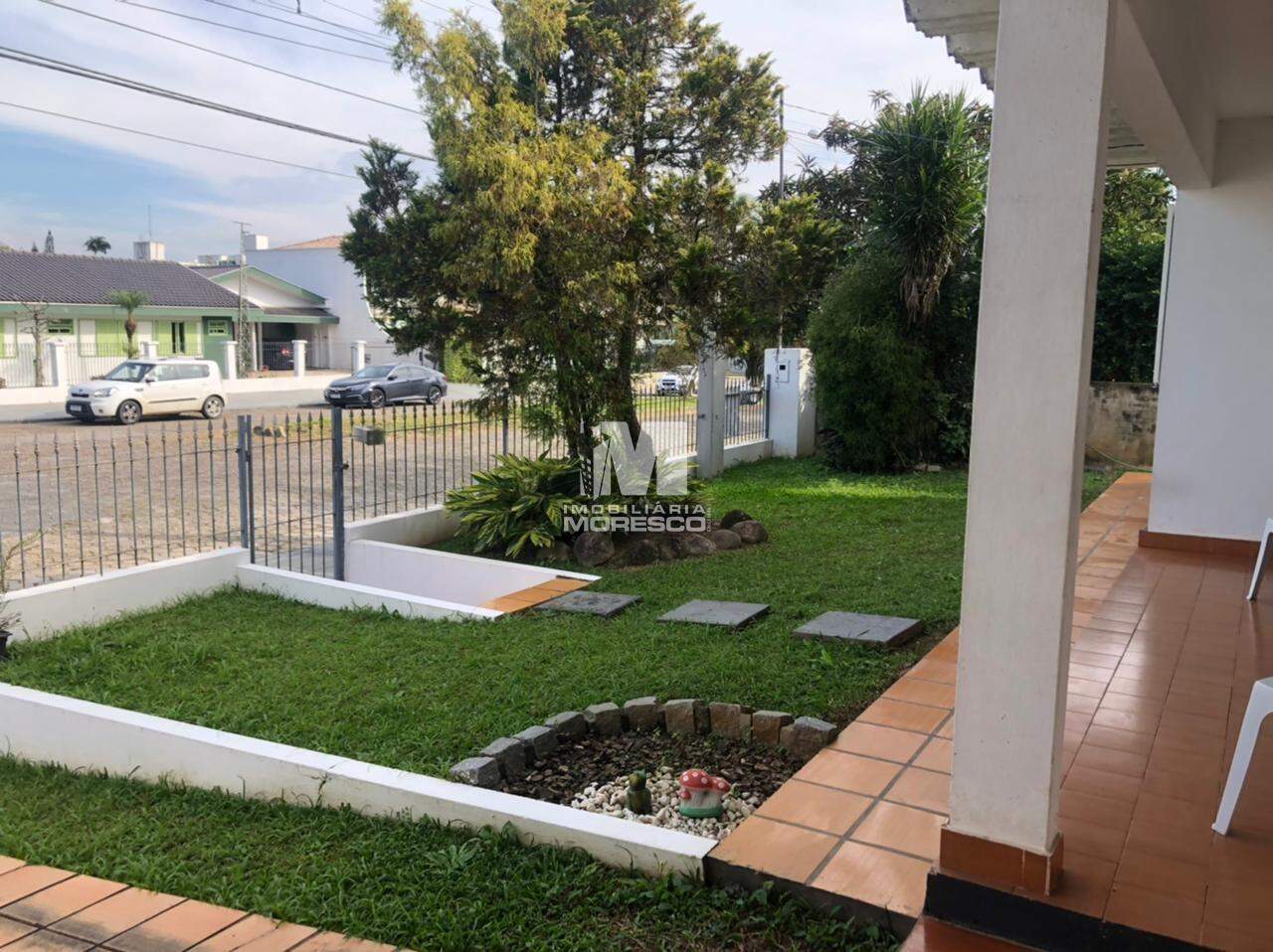 Casa à venda no bairro Jardim Maluche: