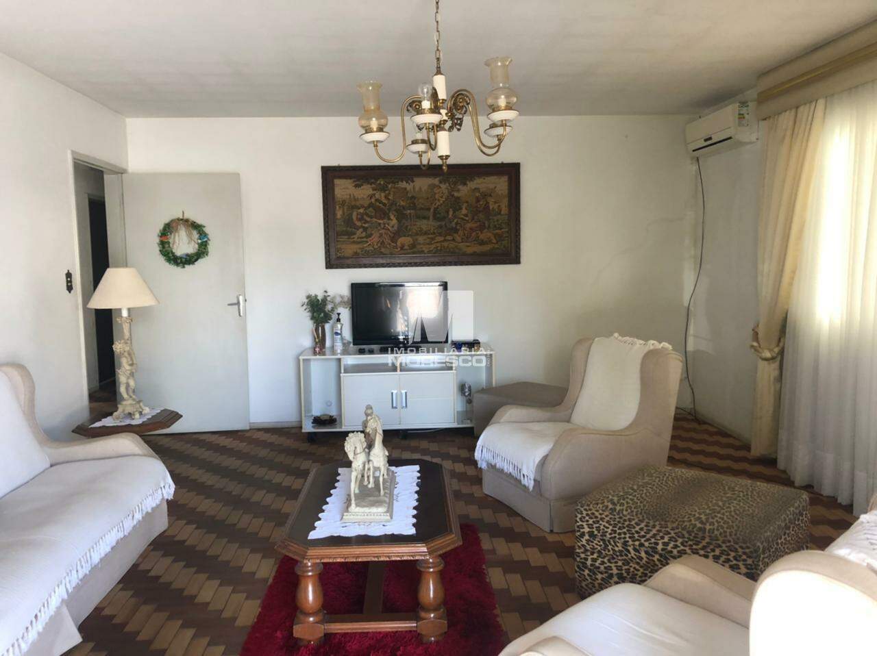 Casa à venda no bairro Jardim Maluche: