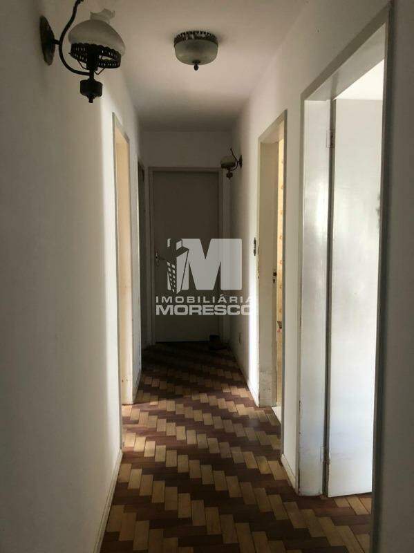 Casa à venda no bairro Jardim Maluche: