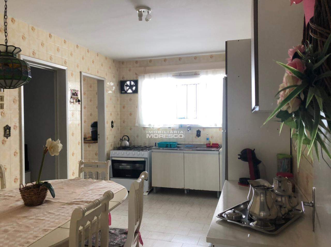 Casa à venda no bairro Jardim Maluche: