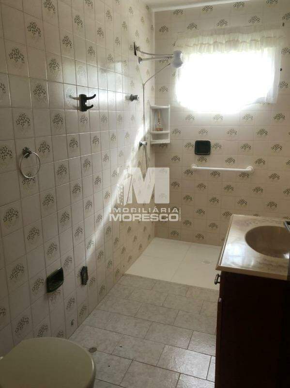 Casa à venda no bairro Jardim Maluche: