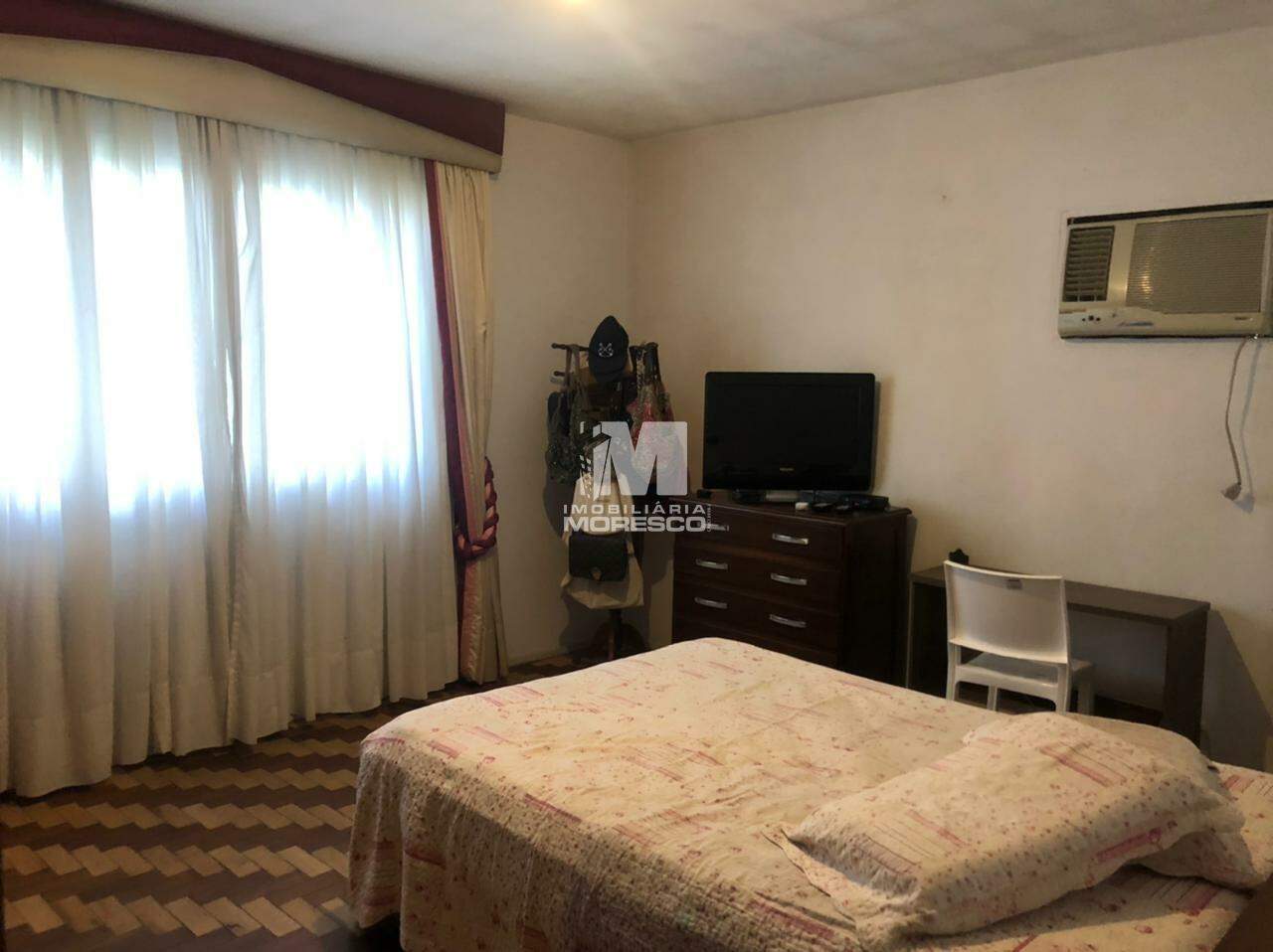 Casa à venda no bairro Jardim Maluche: