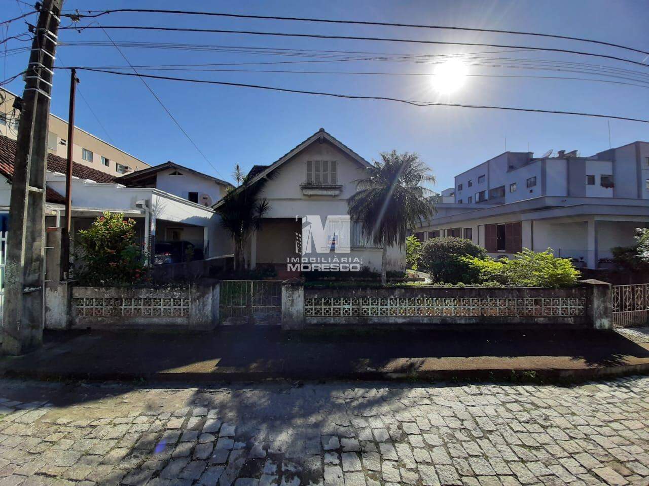 Casa à venda no bairro Centro: 