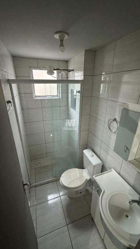 Apartamento à venda no bairro Souza Cruz: 