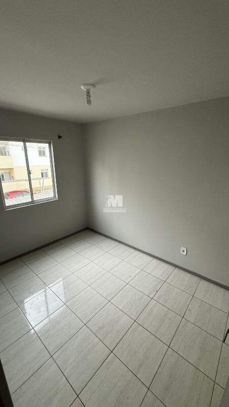Apartamento à venda no bairro Souza Cruz: 